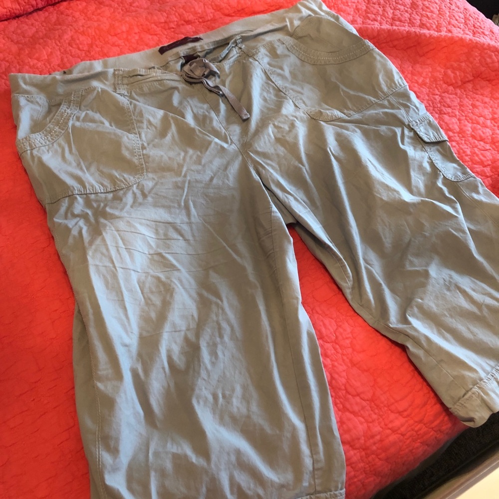 Used Capri, great condition!